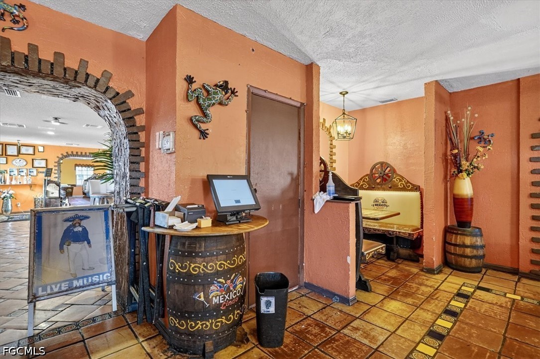 3724 Del Prado BLVD S