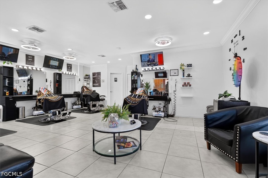 3724 Del Prado BLVD S