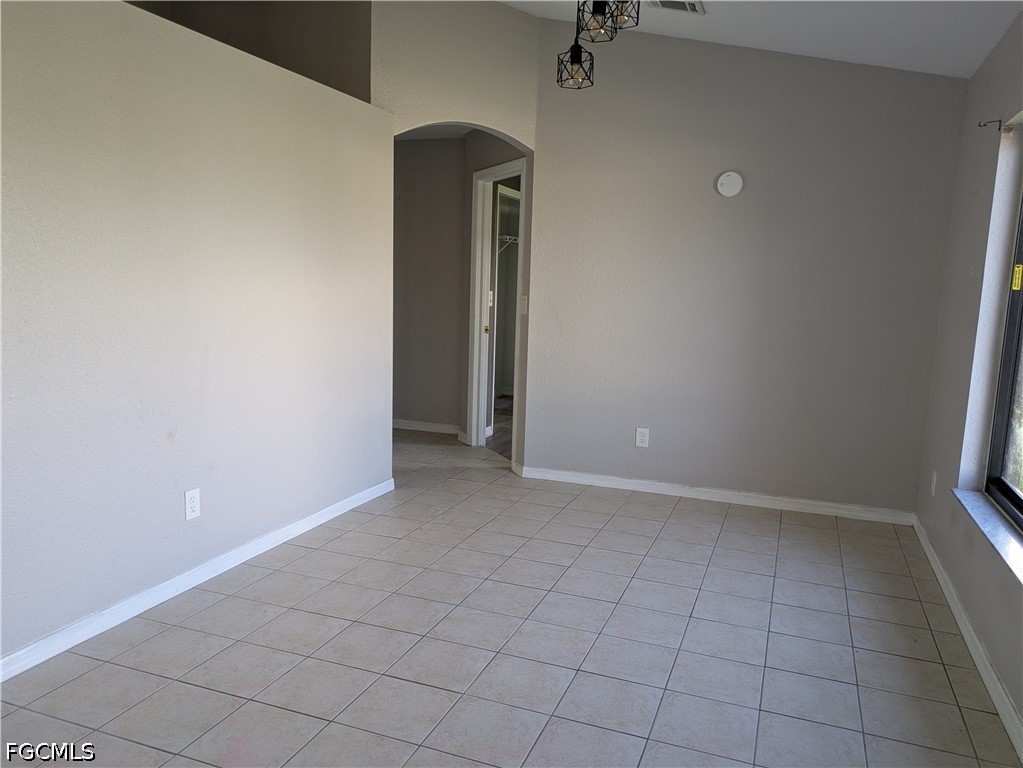1725 NW 11th CT