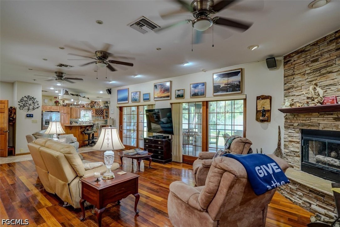 3144 Shell LN