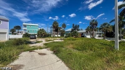 131 Mid Island DR