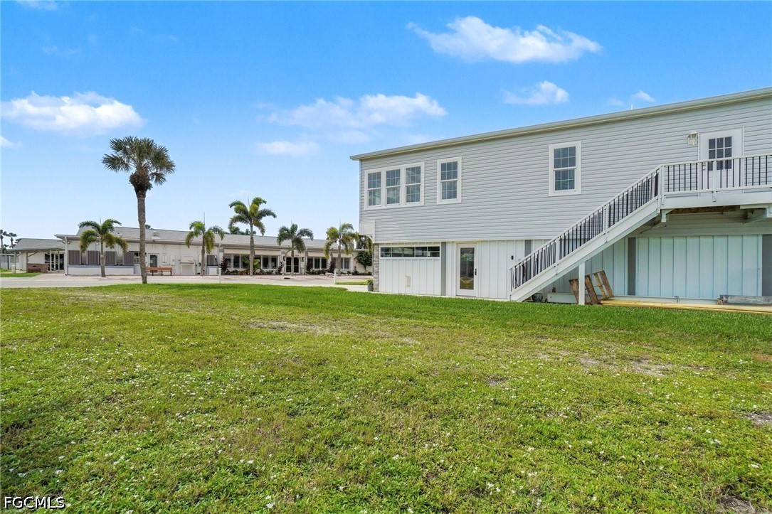 11220 Bayside LN