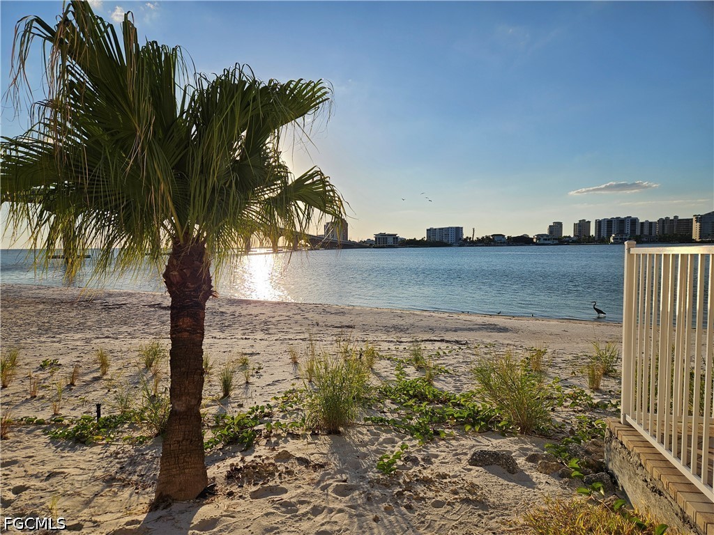 8701 Estero BLVD 801