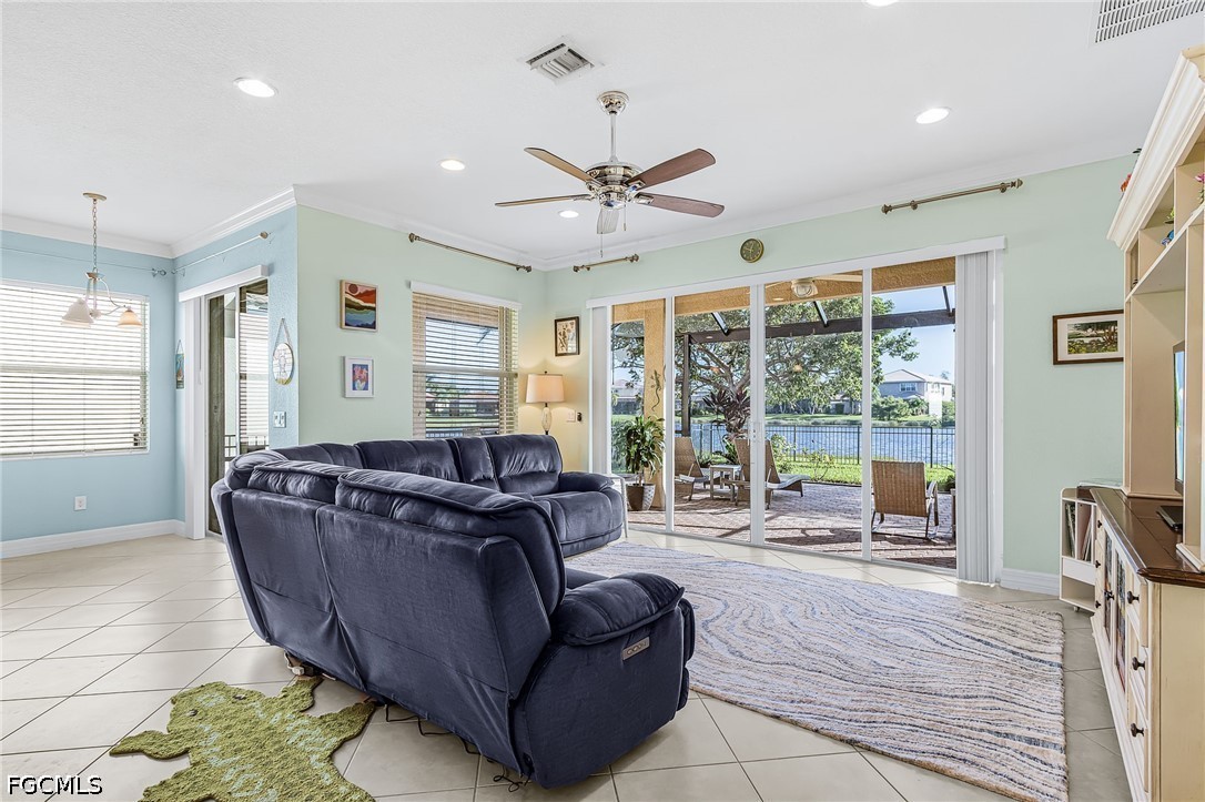 11221 Sparkleberry DR