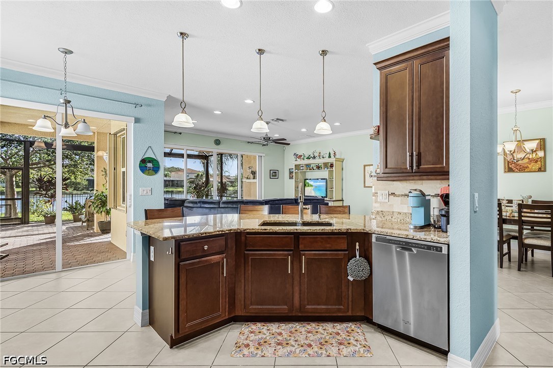 11221 Sparkleberry DR