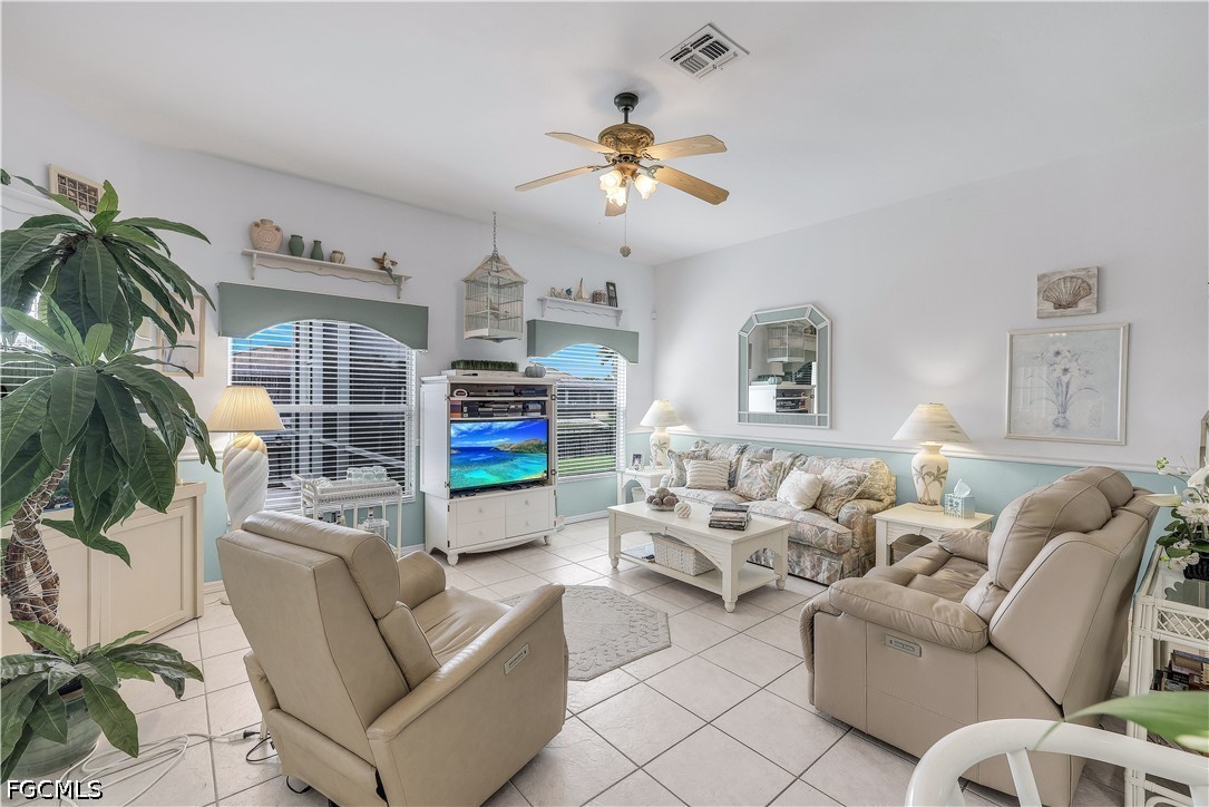 305 SE 31st ST