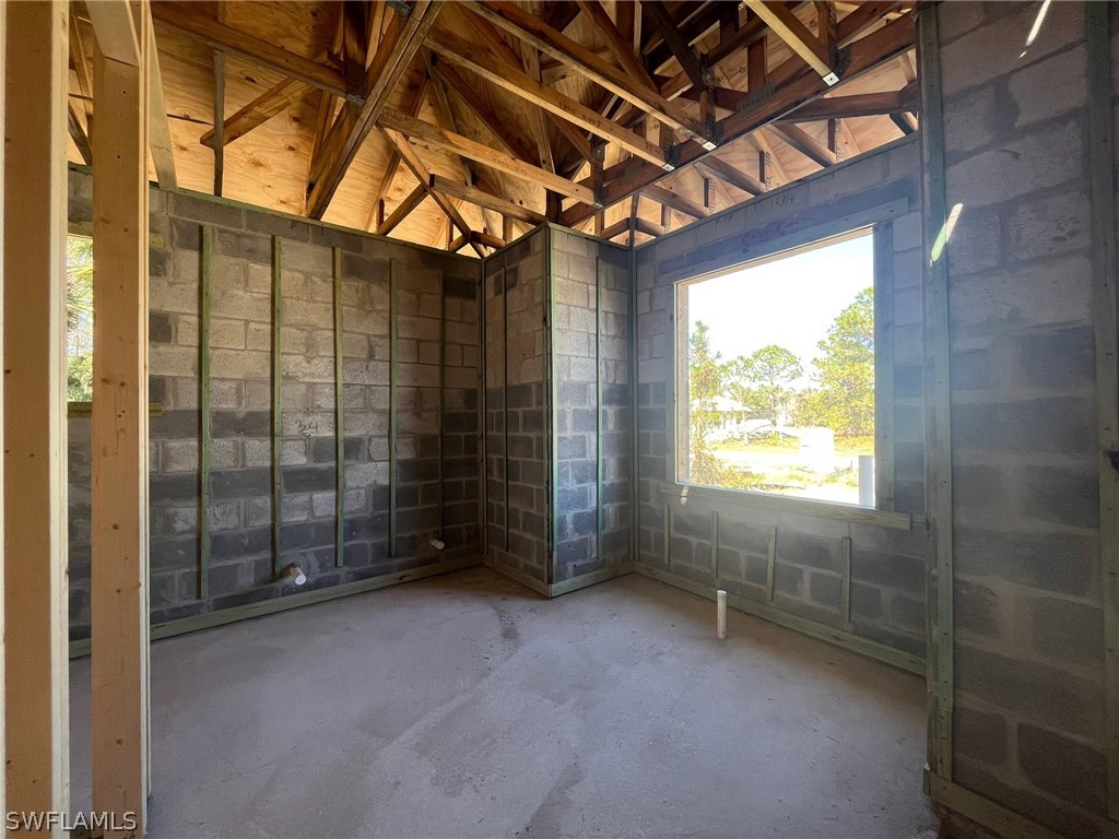 722 Nimitz BLVD