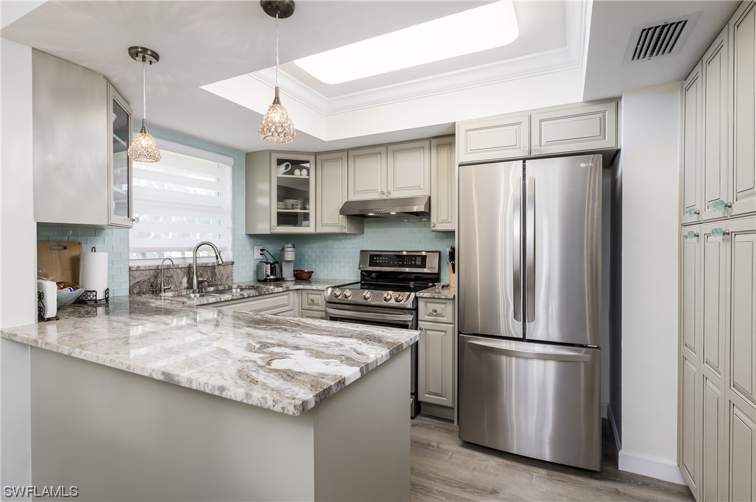 1549 Sandpiper ST 10