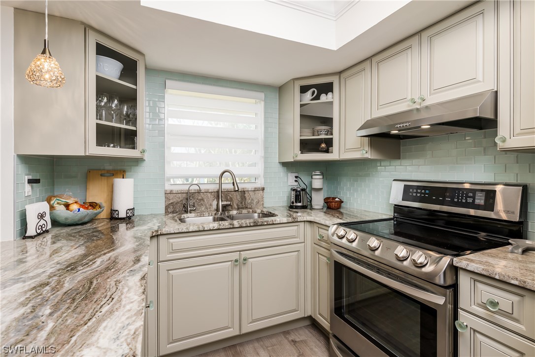 1549 Sandpiper ST 10