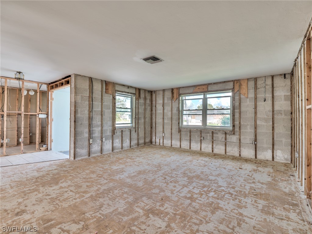 230 Randy LN