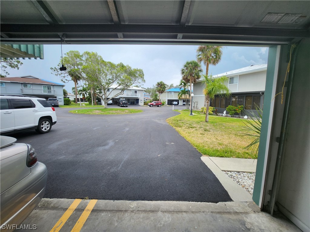 3266 Maple Leaf CIR 1