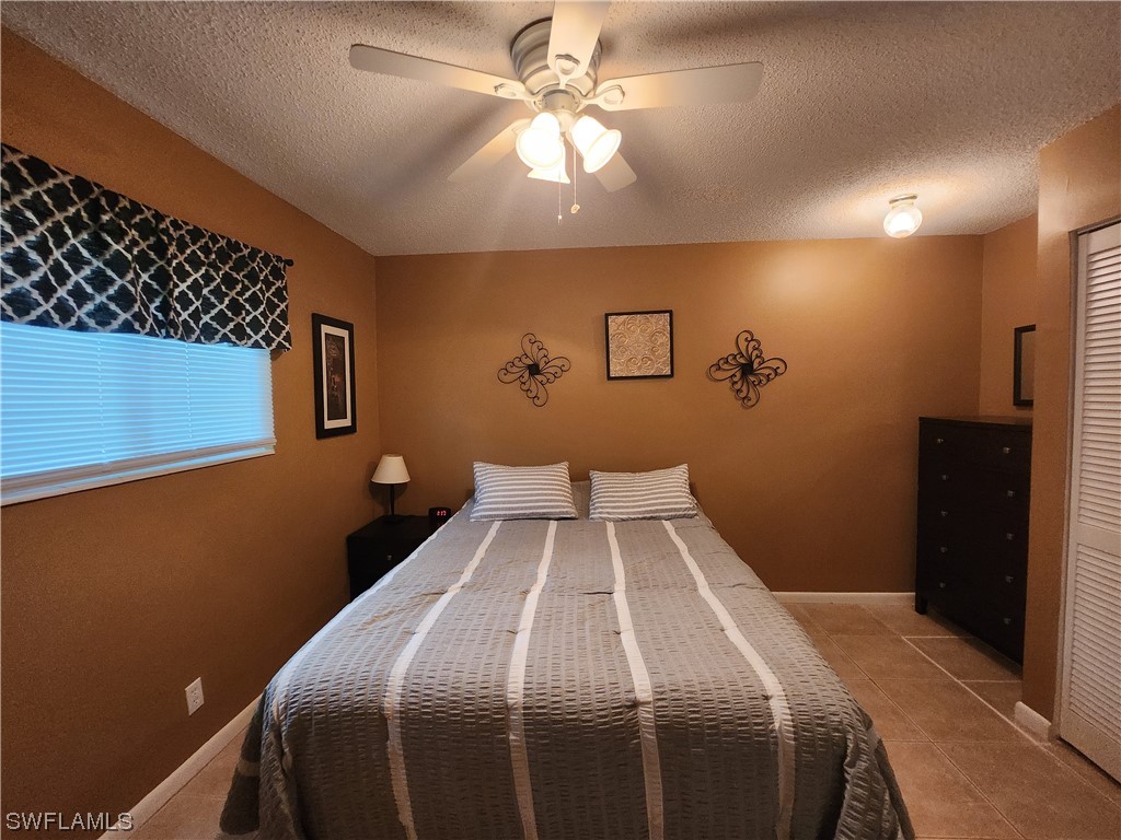 3266 Maple Leaf CIR 1