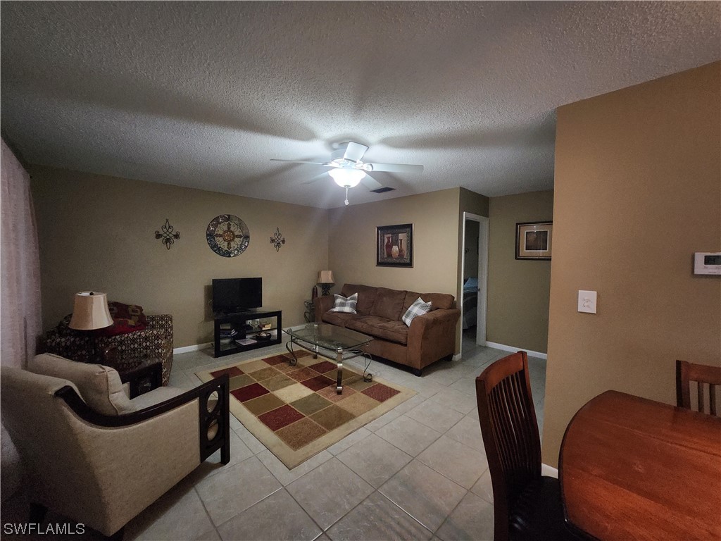 3266 Maple Leaf CIR 1