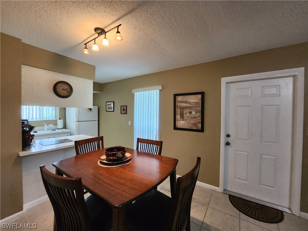 3266 Maple Leaf CIR 1