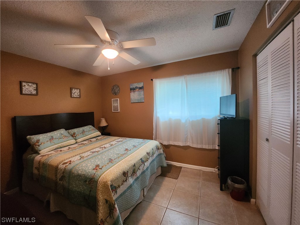 3266 Maple Leaf CIR 1