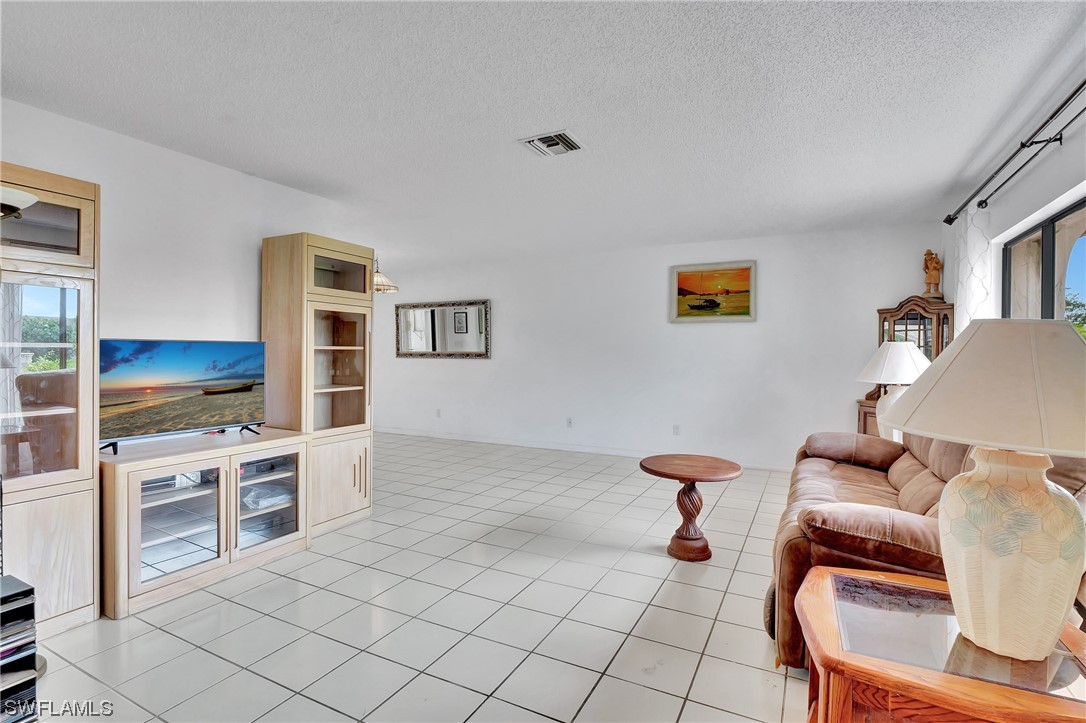 12302 Isabella DR