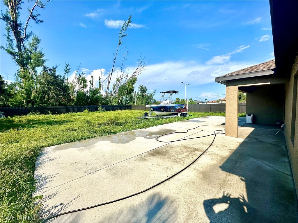 1601 SW 12th TER