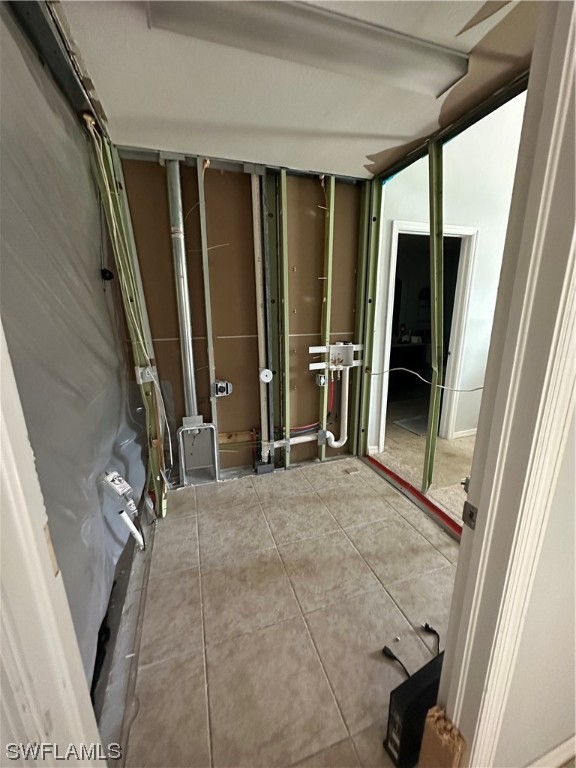 1601 SW 12th TER