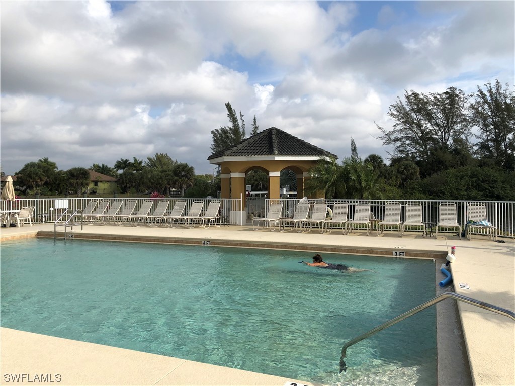 1799 Four Mile Cove PKWY 911