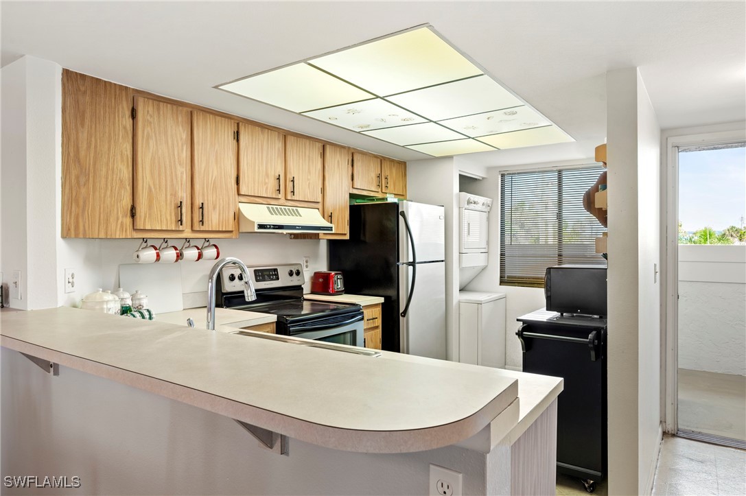 6645 Estero BLVD 104