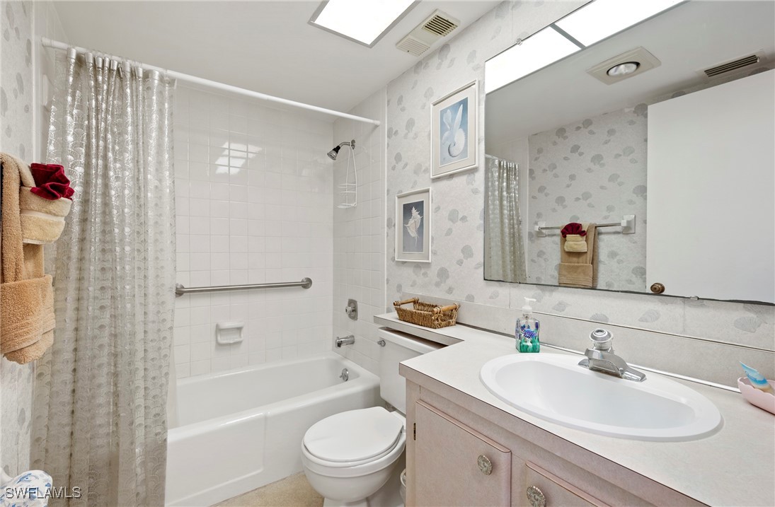 6645 Estero BLVD 104