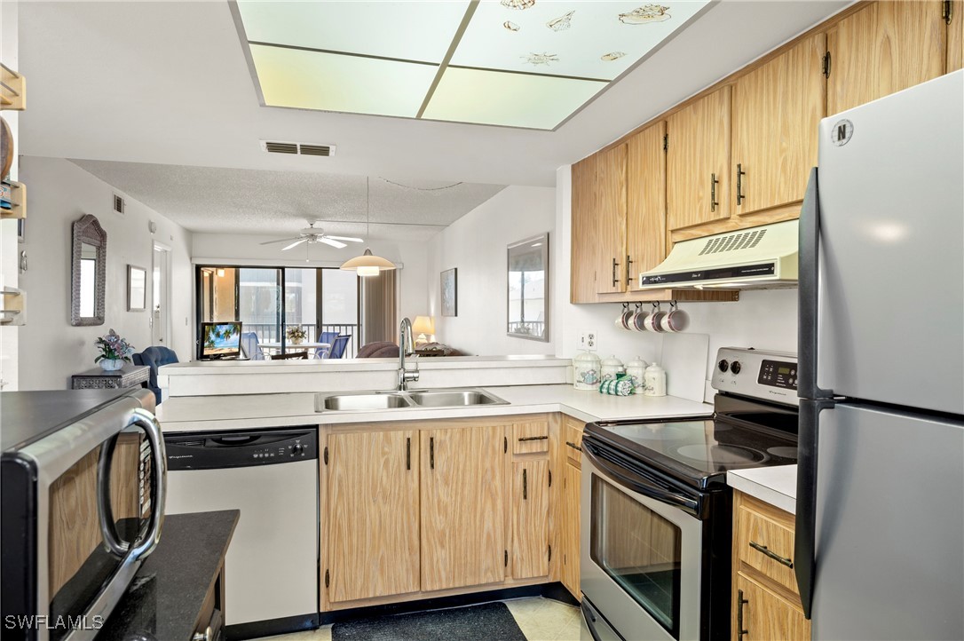 6645 Estero BLVD 104