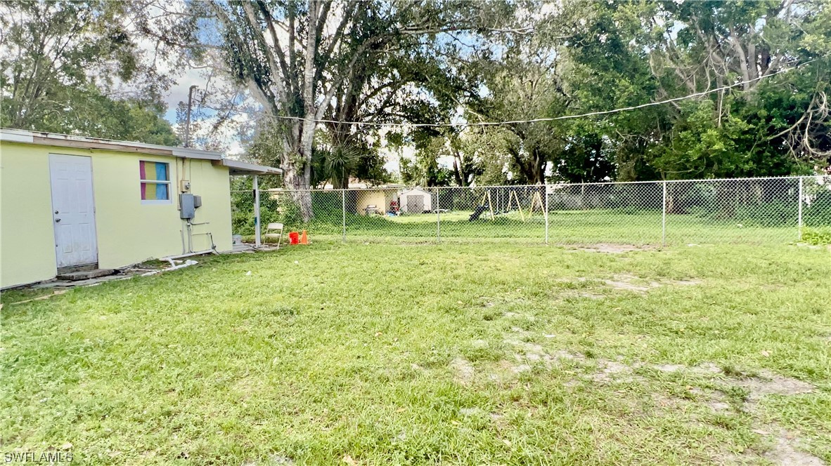 427 Fairfax DR