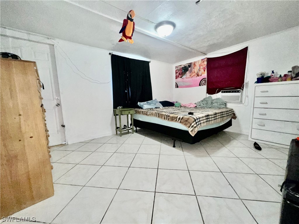 427 Fairfax DR