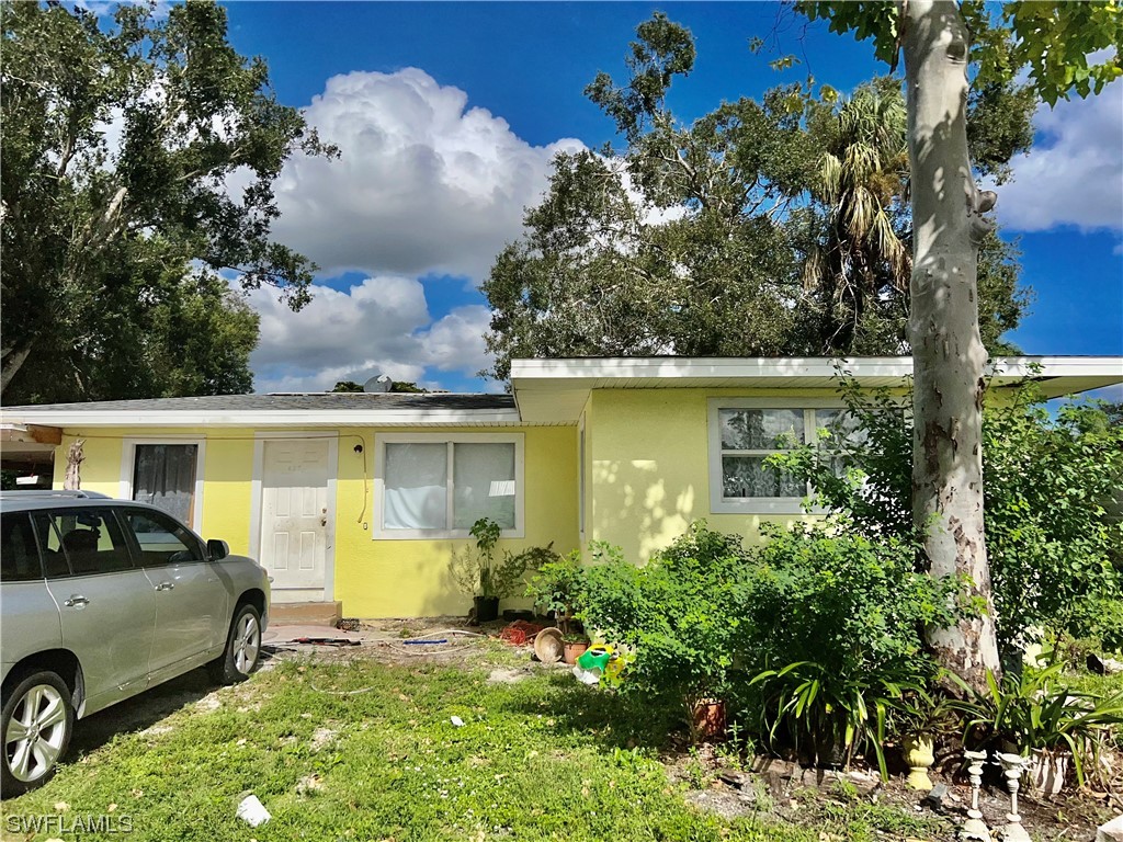 427 Fairfax DR