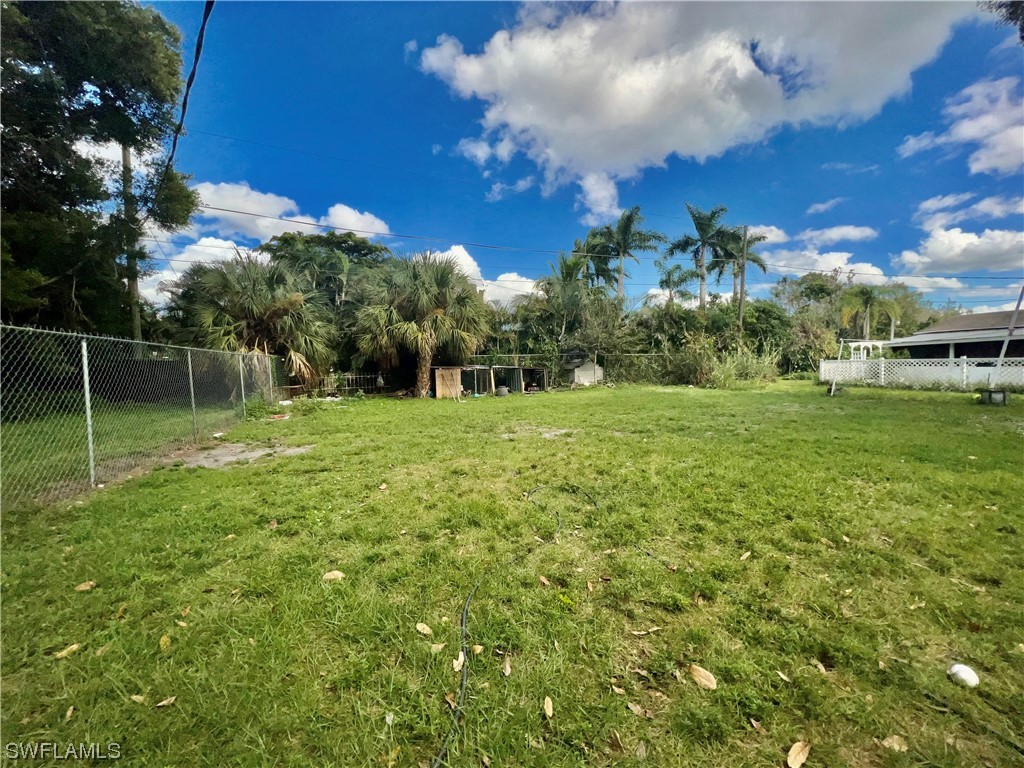 427 Fairfax DR