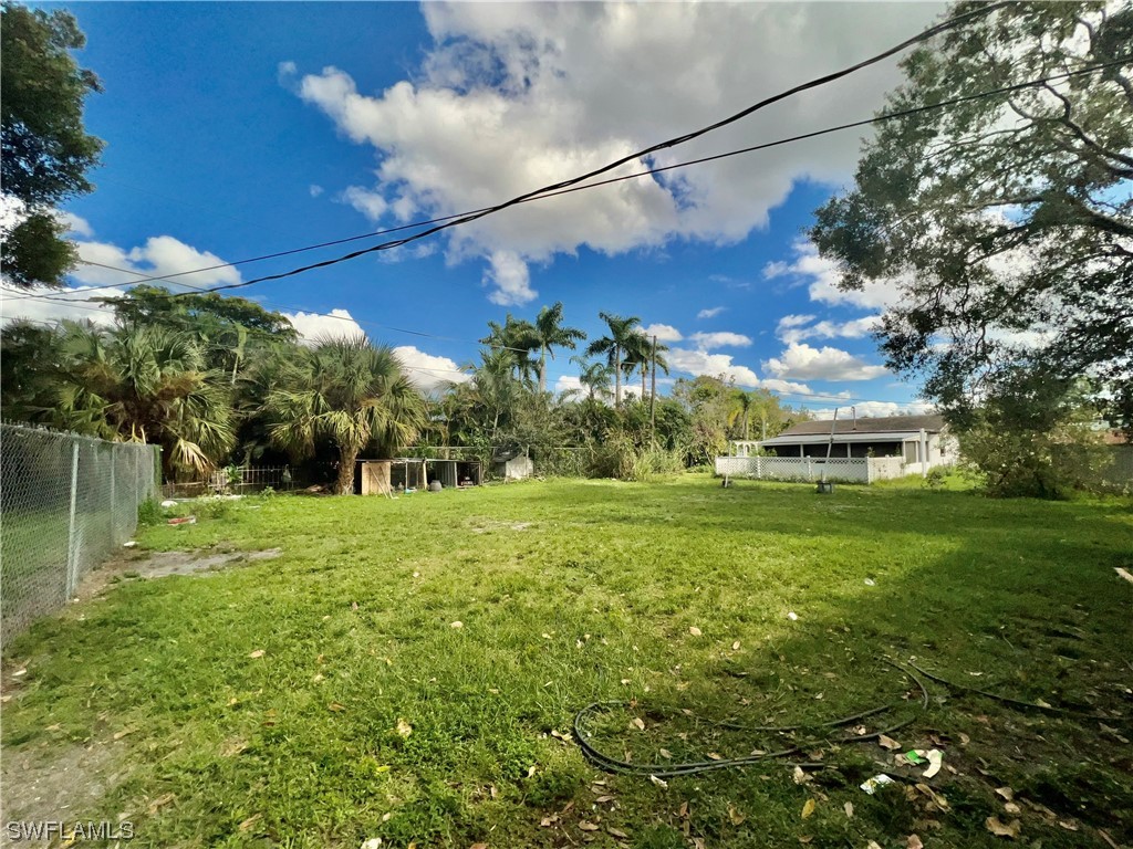 427 Fairfax DR