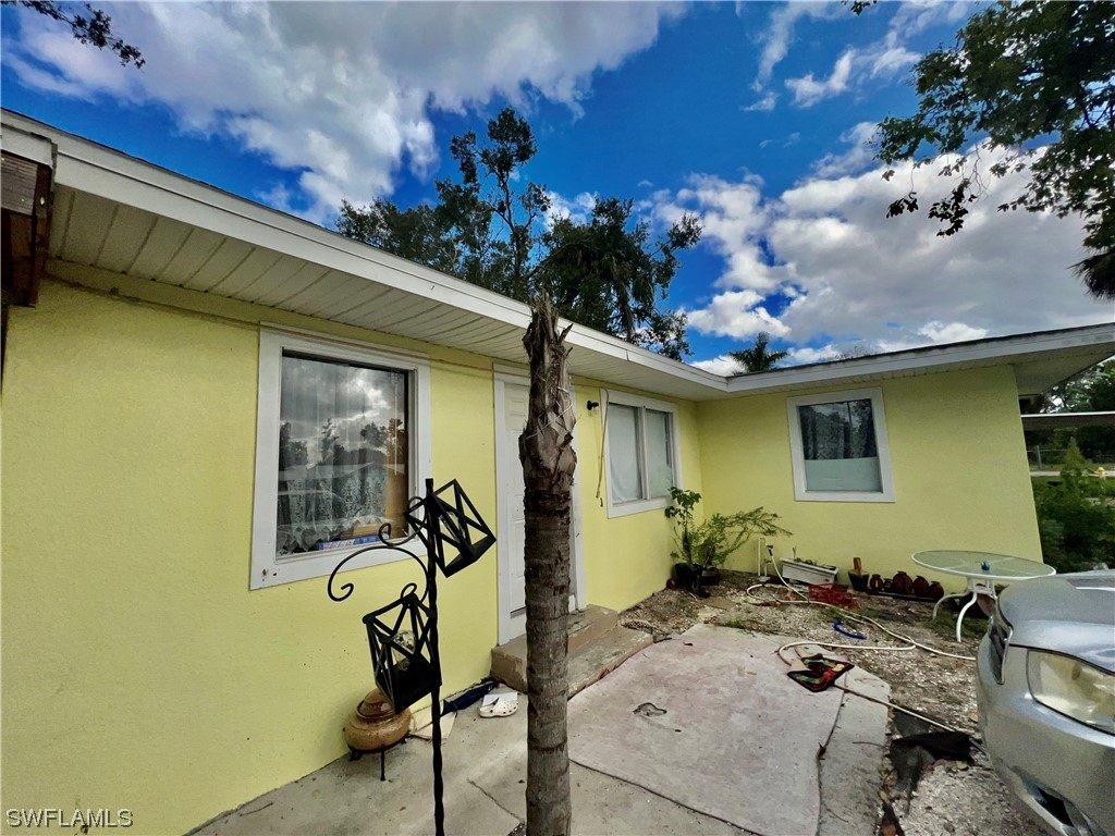 427 Fairfax DR