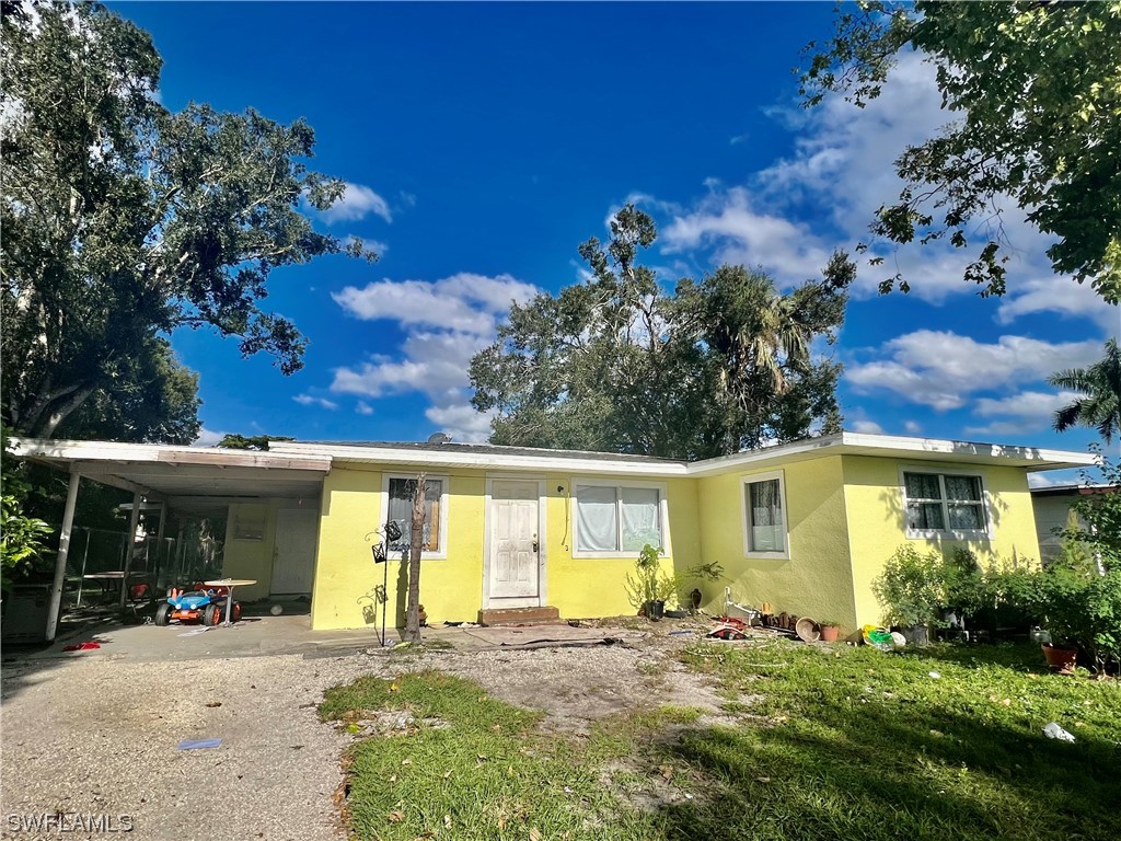 427 Fairfax DR