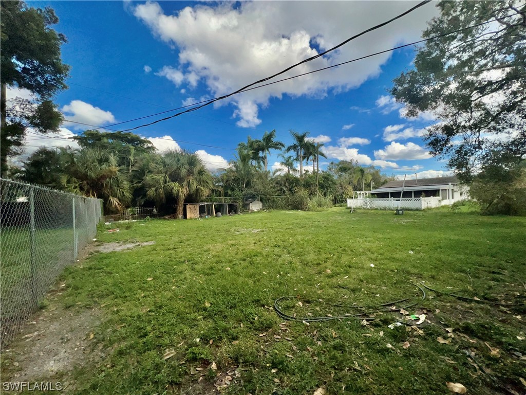 427 Fairfax DR