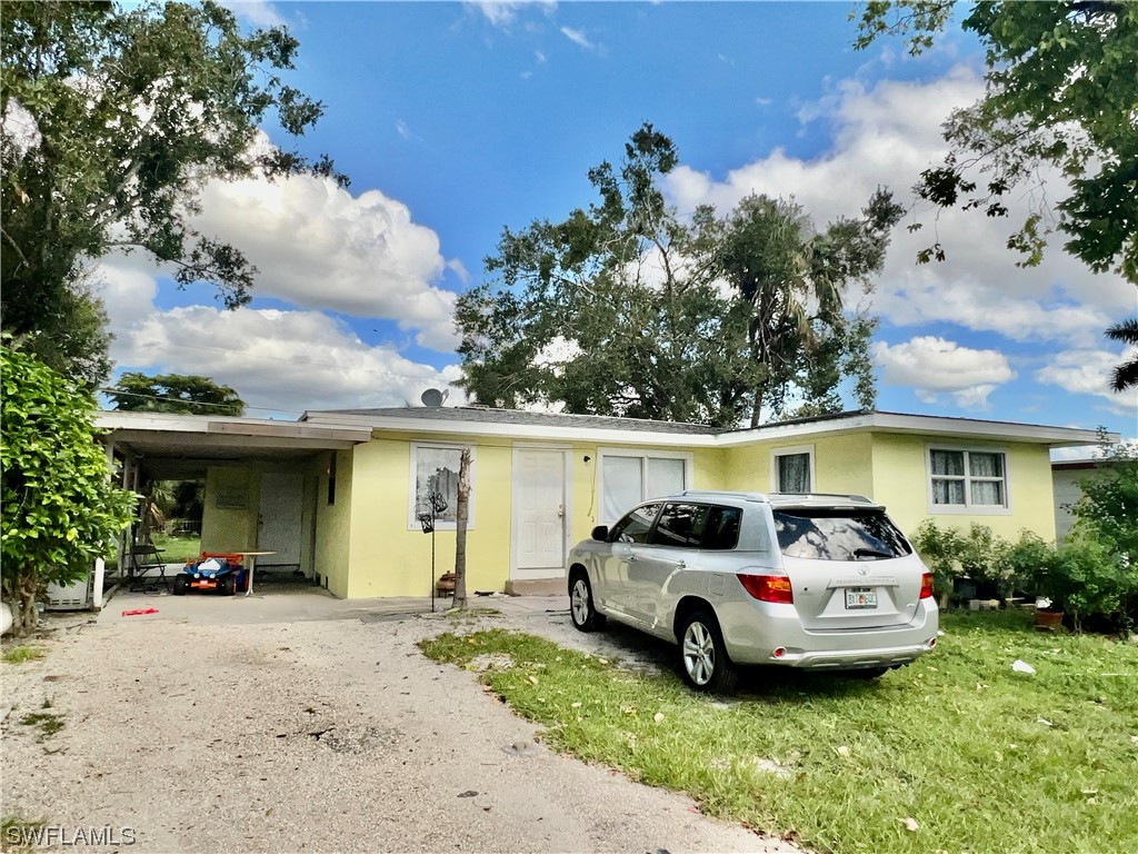 427 Fairfax DR