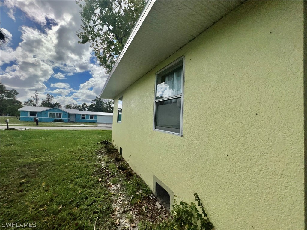 427 Fairfax DR