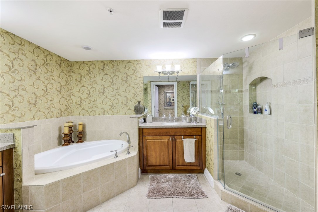 6081 Silver King BLVD 503