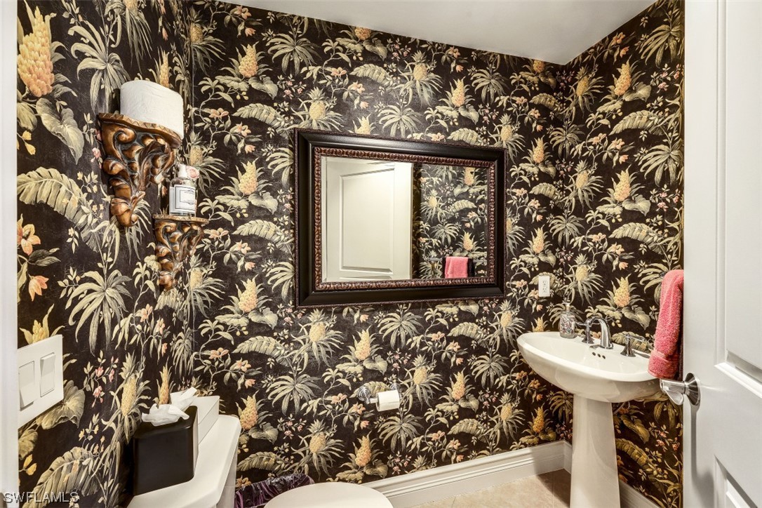 6081 Silver King BLVD 503