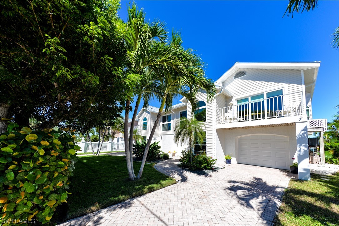 12170 Siesta DR