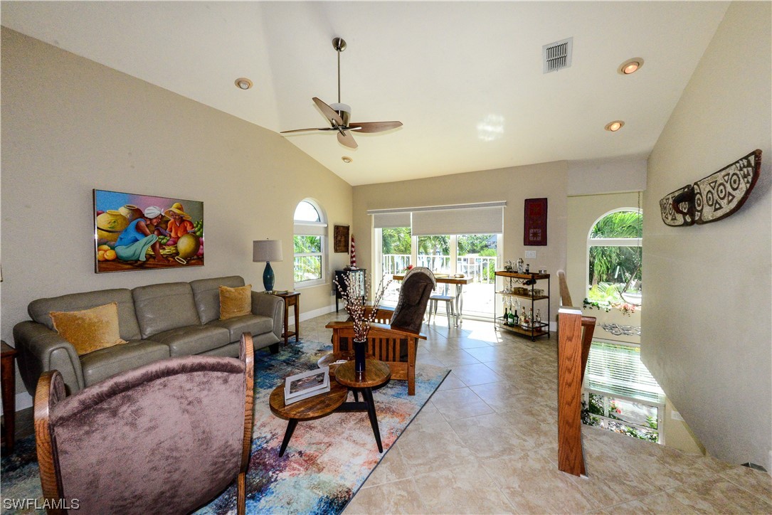 12170 Siesta DR