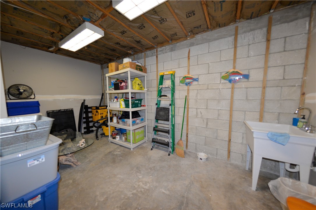 12170 Siesta DR