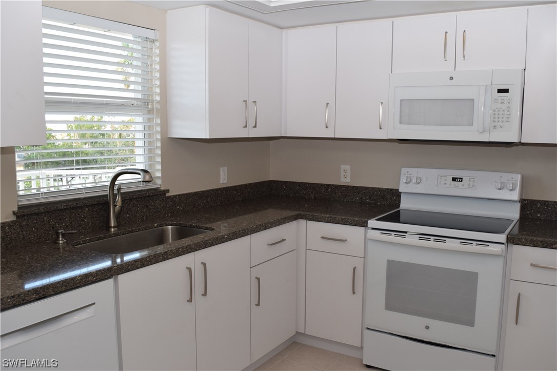 4331 Bay Beach LN 352