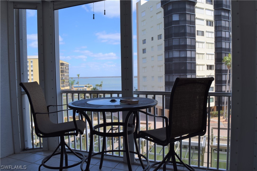 4331 Bay Beach LN 352