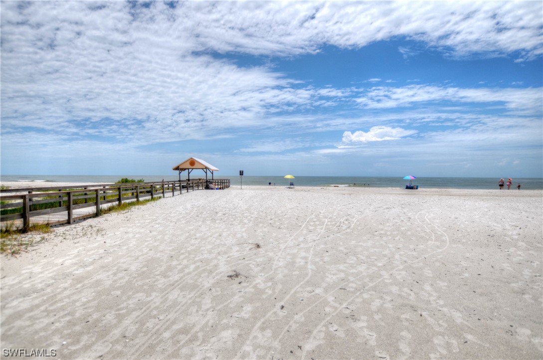 4351 Bay Beach LN 532