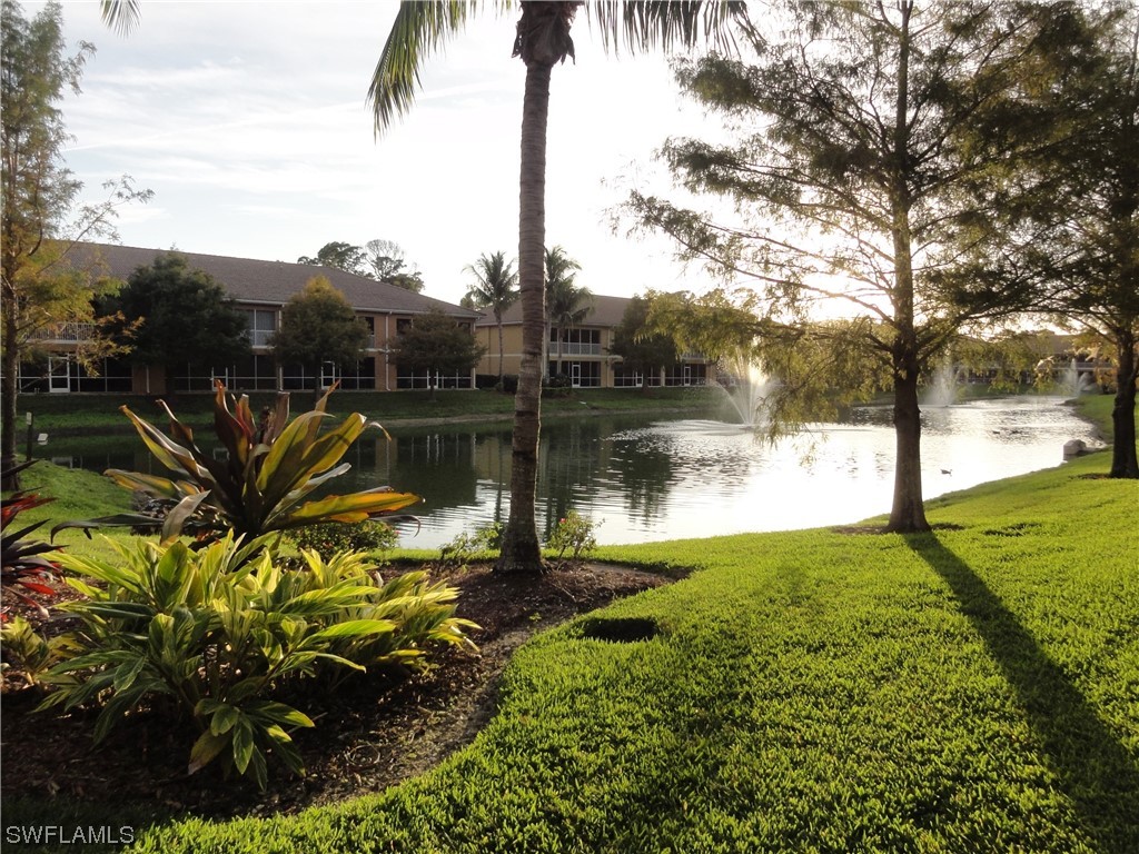 1096 Winding Pines CIR 102