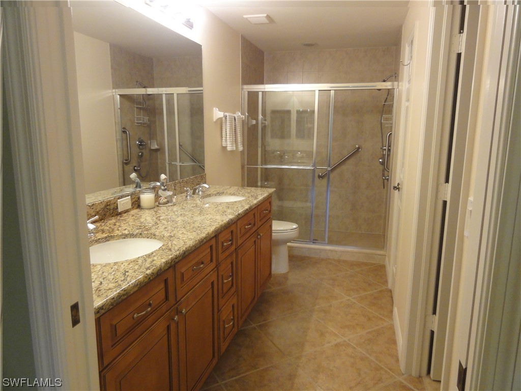 1096 Winding Pines CIR 102