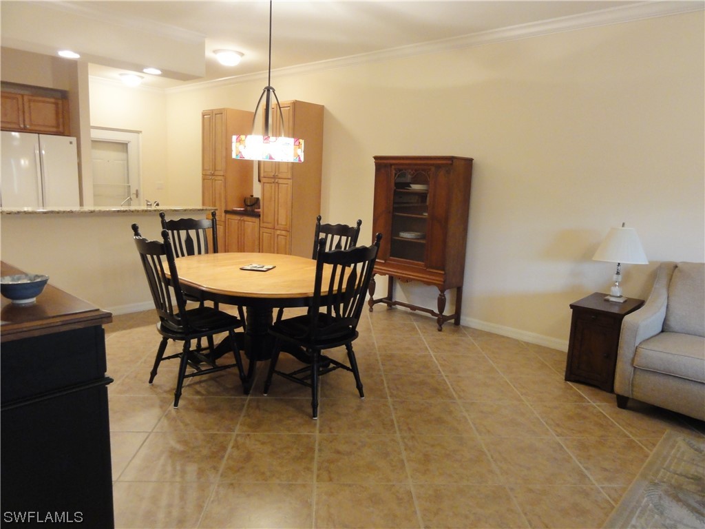 1096 Winding Pines CIR 102