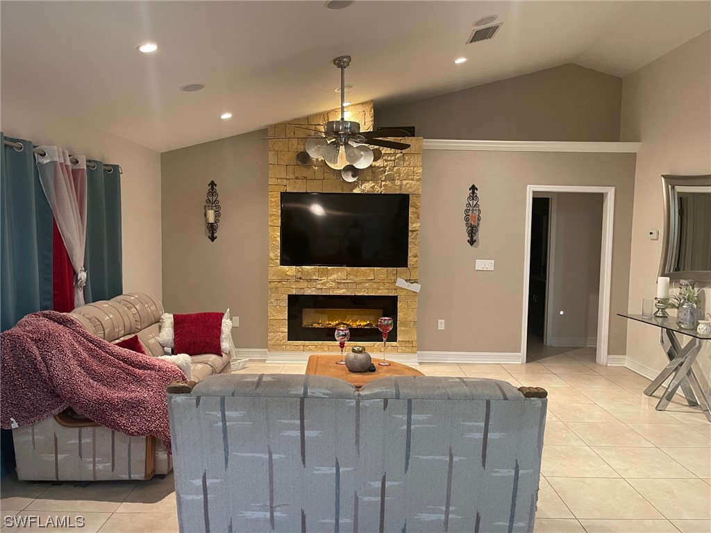 1333 NW 15th PL