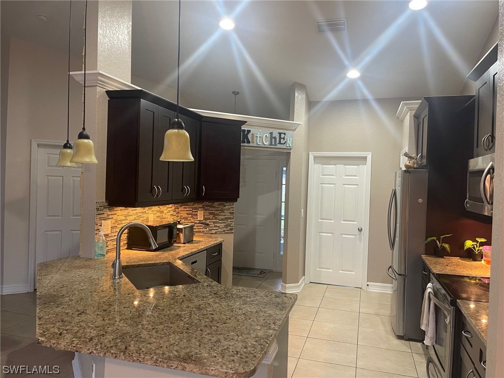1333 NW 15th PL
