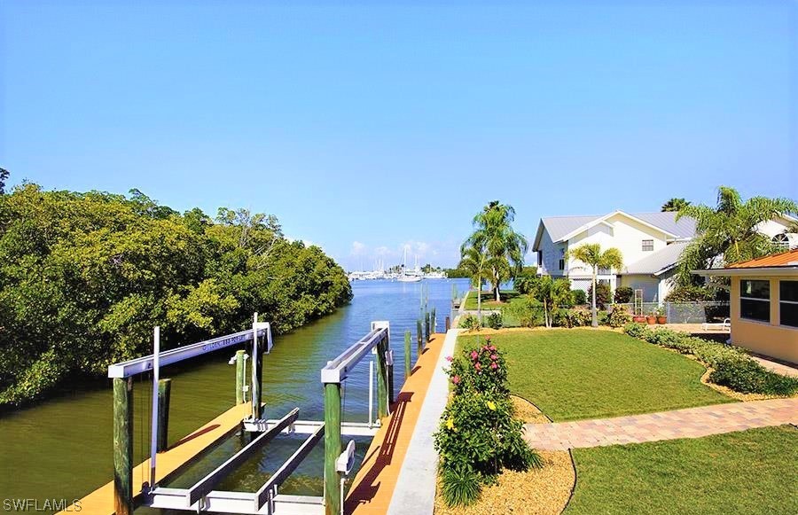 275 Tropical Shores WAY